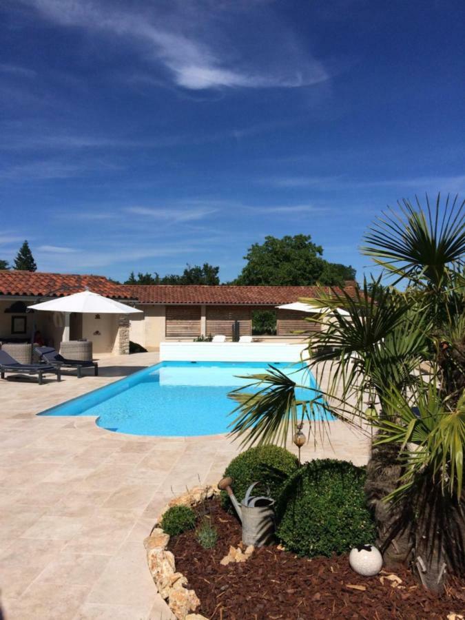 Le Couvent Bed & Breakfast Saint-Jean-de-Laur ภายนอก รูปภาพ