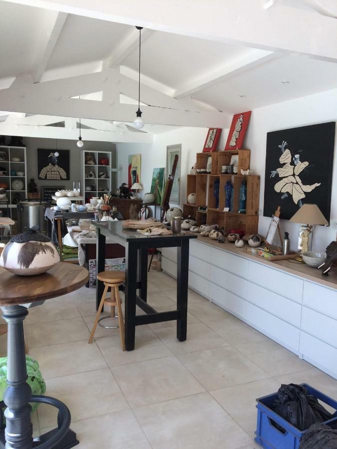 Le Couvent Bed & Breakfast Saint-Jean-de-Laur ภายนอก รูปภาพ